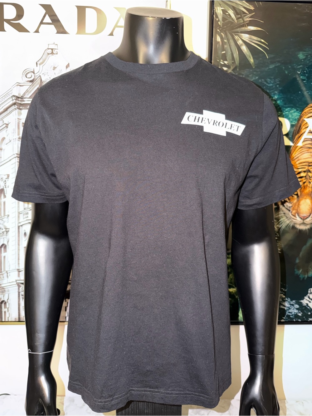 Old Navy Black Short-Sleeve Graphic Tee